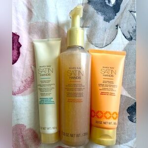 Mary Kay Satin Hands set
